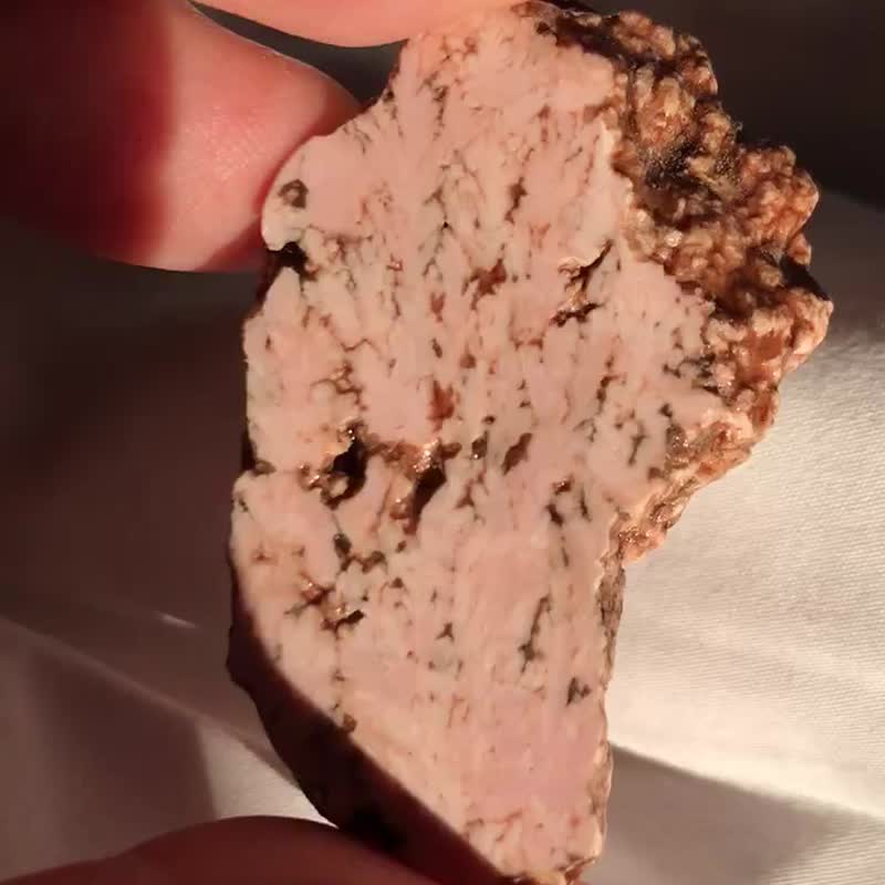 阿根廷红纹石水晶 少有羽毛花纹 形似羽翼 原石 精品 水晶 摆设 - 摆饰 - 水晶 粉红色