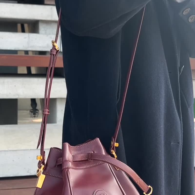 CARTIER Shoulder bag 深红色侧背包 日本中古 - 侧背包/斜挎包 - 真皮 红色