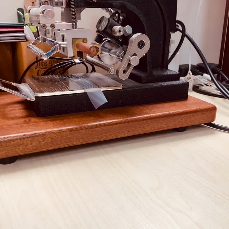 定制化 原木 抱抱熊 刻名 家居摆设 装饰 入伙礼物 家人礼物 - 摆饰 - 木头 咖啡色