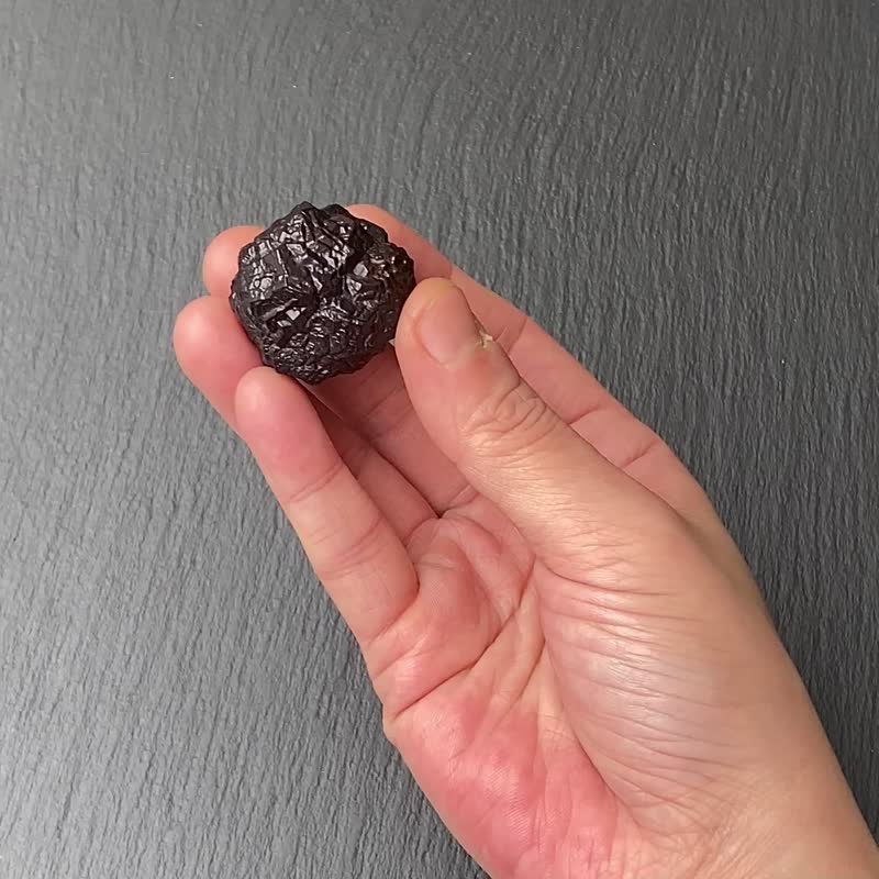 能量原石-精选圆圆满满地球造型埃及预言石 上帝沟通石 天机石 - 摆饰 - 石头 咖啡色