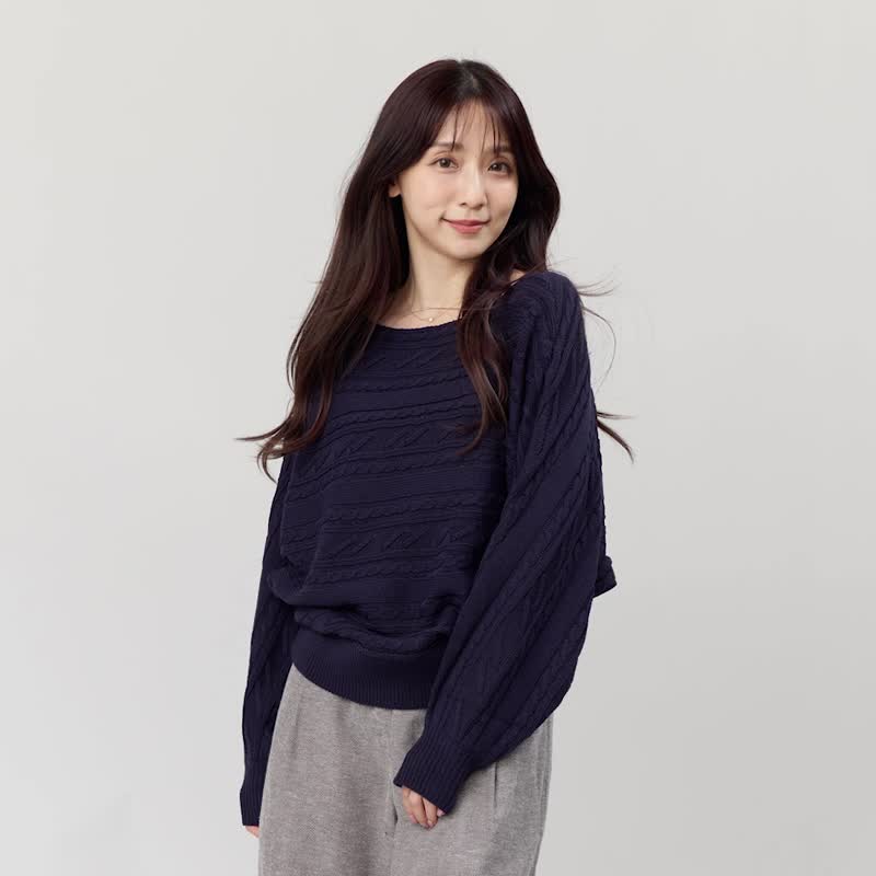 Bonnie一字領麻花蝙蝠袖針織毛衣 - 女装针织衫/毛衣 - 棉．麻 蓝色