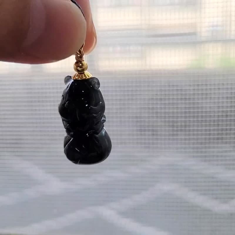 【亲翠】天然翡翠 冰黑度很够的乌鸡钱袋老虎皮绳锁骨链 生肖 虎 - 项链 - 玉石 黑色