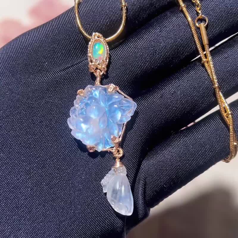 纯手工进口14K包金绕线荷塘月色系列之莲花莲蓬月亮石欧泊吊坠 - 项链 - 宝石 多色