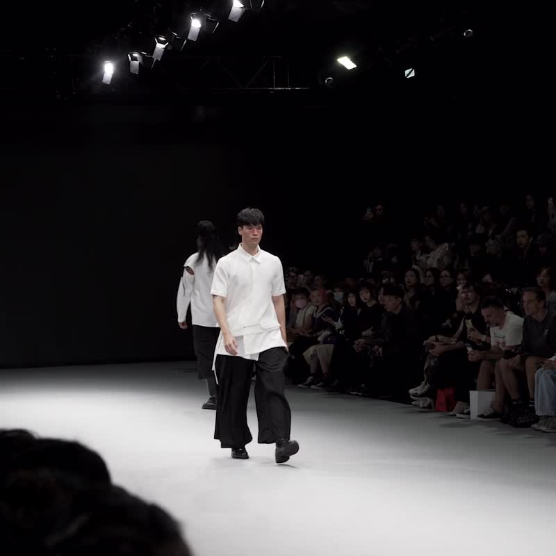 多层次口袋短袖衬衫 - 女装衬衫 - 聚酯纤维 白色