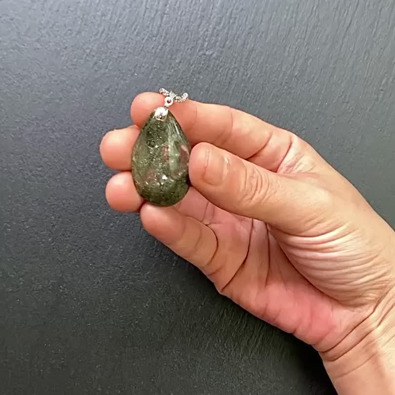 天然异象彩虹绿幽灵 | 招财开运 聚财招贵人 |925纯银钛钢项链 - 项链 - 水晶 多色