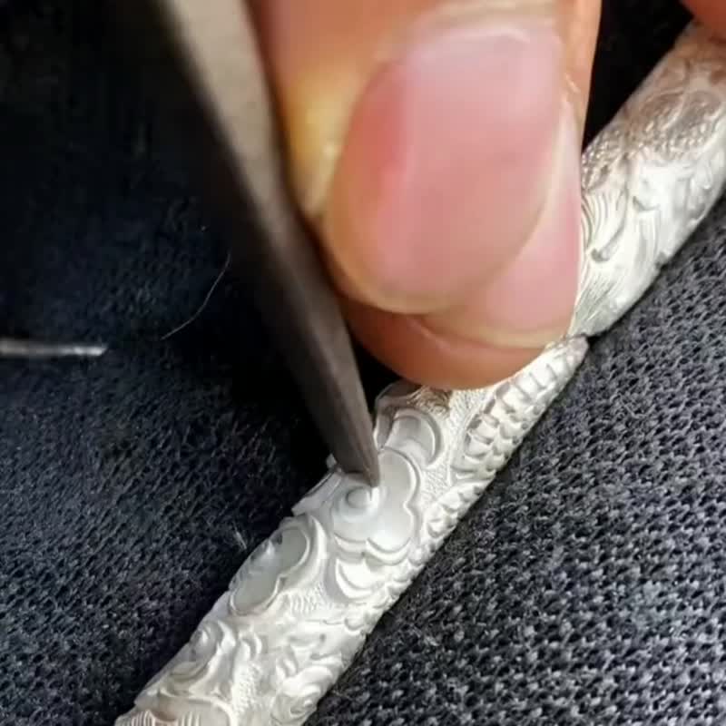 手作纯银浮雕凤穿牡丹手环 - 手链/手环 - 纯银 银色