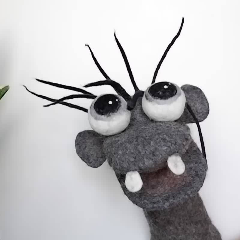 Funny puppet, gloved hand puppet for puppet theater. Made of natural wool. - 玩具/玩偶 - 羊毛 灰色
