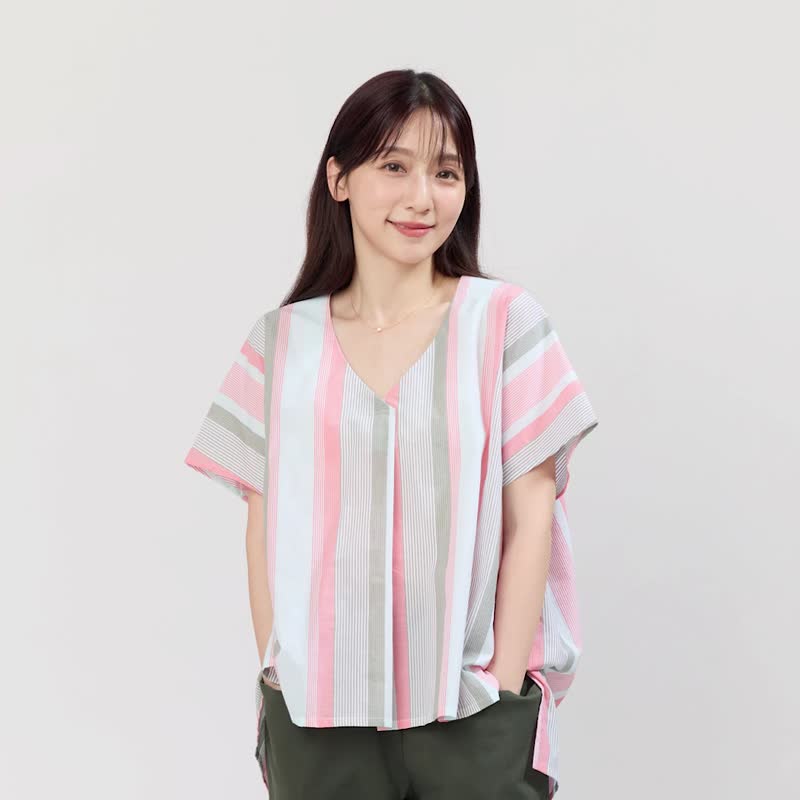 Vicky夏日V領棉質寬上衣/紅白條 - 女装衬衫 - 棉．麻 
