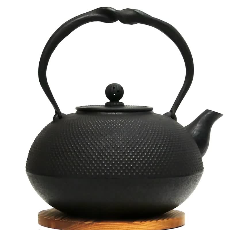 红莲堂 葛卷元作 南部铁器 铁瓶 蒲团型铁壶 丰收 霰纹 1.5L - 茶具/茶杯 - 其他金属 黑色