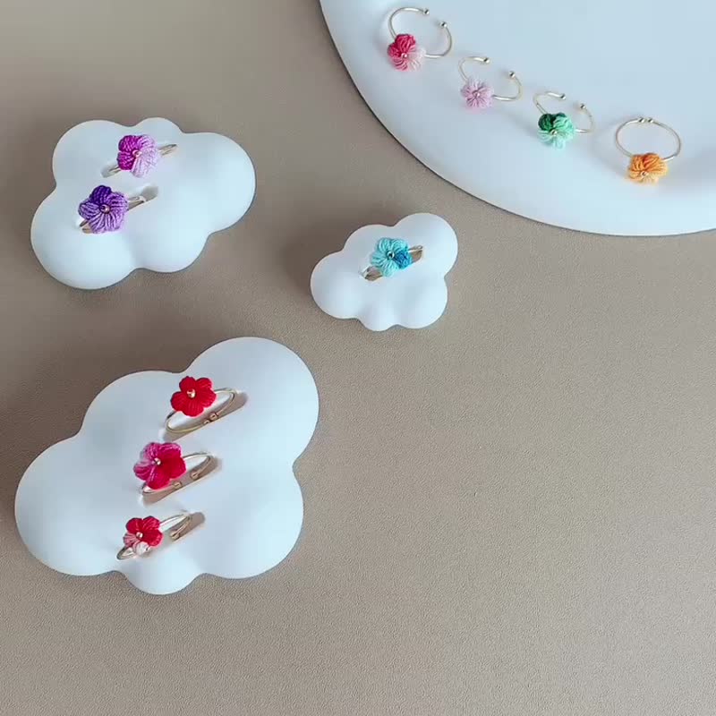 微鈎渐变色泡芙花戒指 - 戒指 - 棉．麻 多色