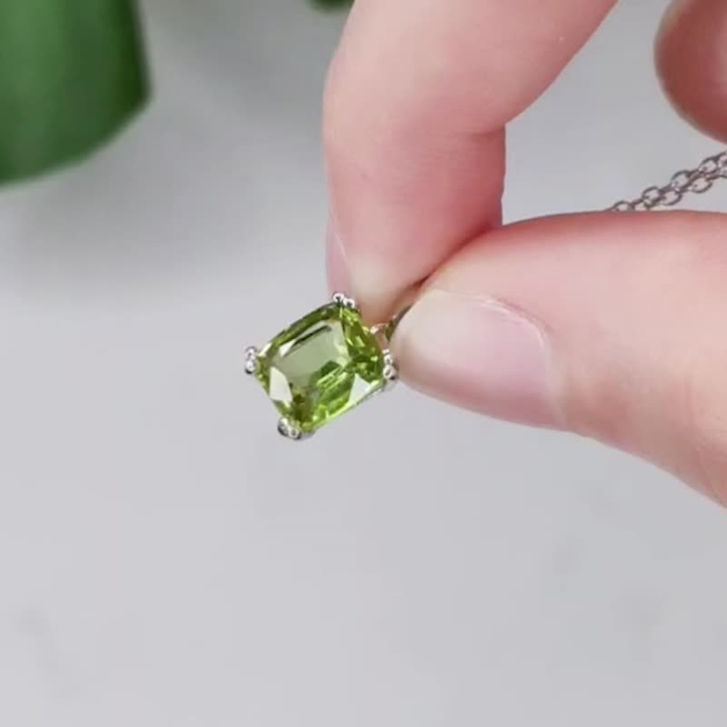 竹响 | 橄榄石 / 方钻爪镶 / 宝石项链 - 项链 - 宝石 绿色