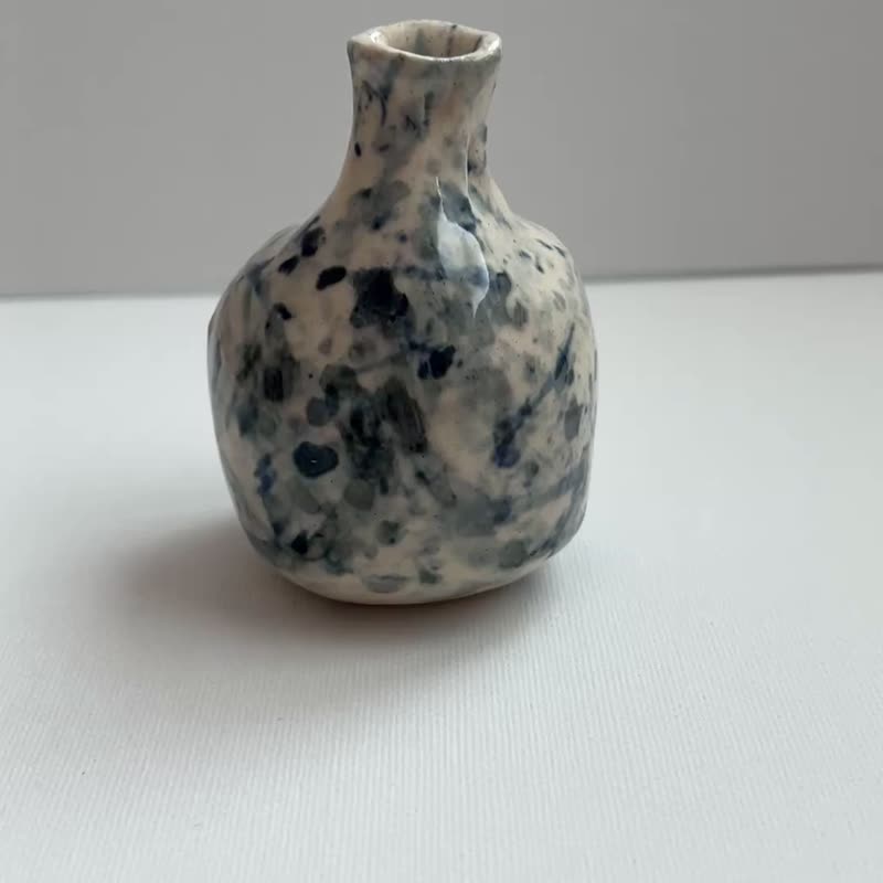 絮曲01  青花小花瓶   H8.9 cm - 花瓶/陶器 - 陶 