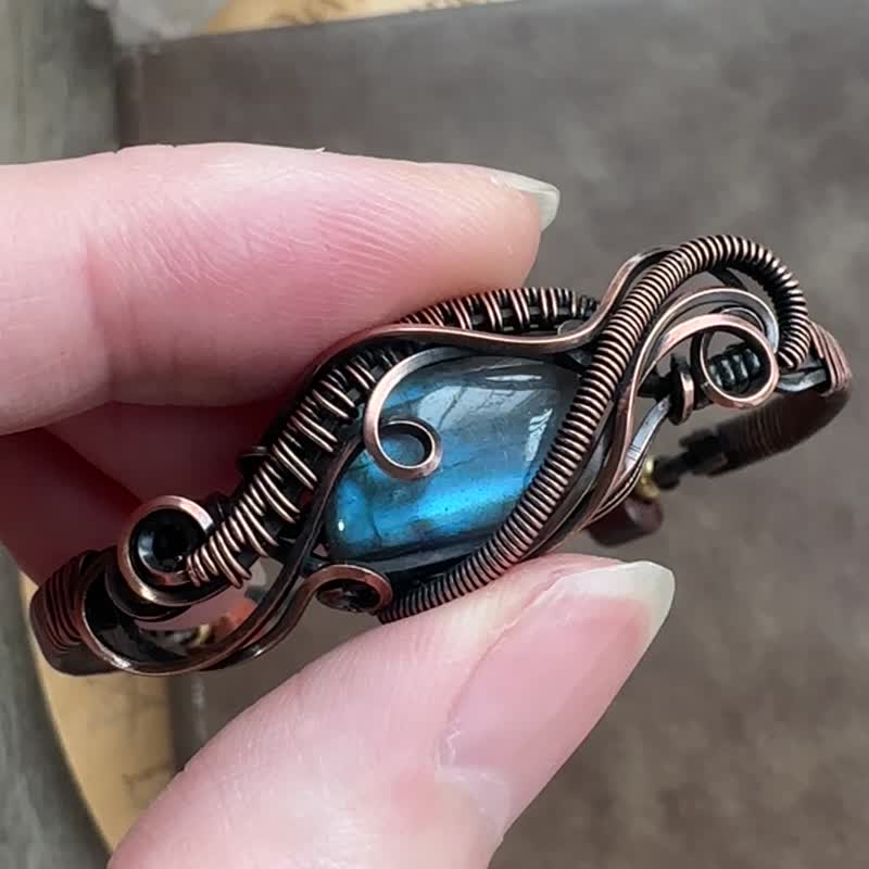 WW281 全手工编织 绕铜线 复古做旧 wire wrap 拉长石 手环 - 手链/手环 - 铜/黄铜 咖啡色