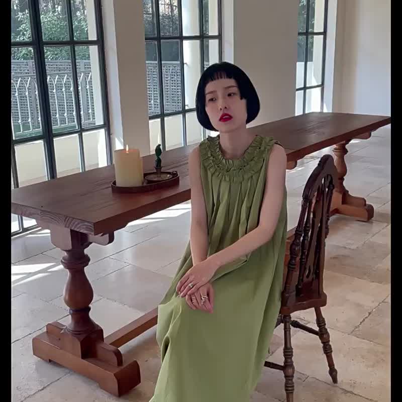 松葉綠 日系少女木耳花邊寬松折紙收腰洋裝 無袖小綠裙連身裙 - 洋装/连衣裙 - 棉．麻 绿色