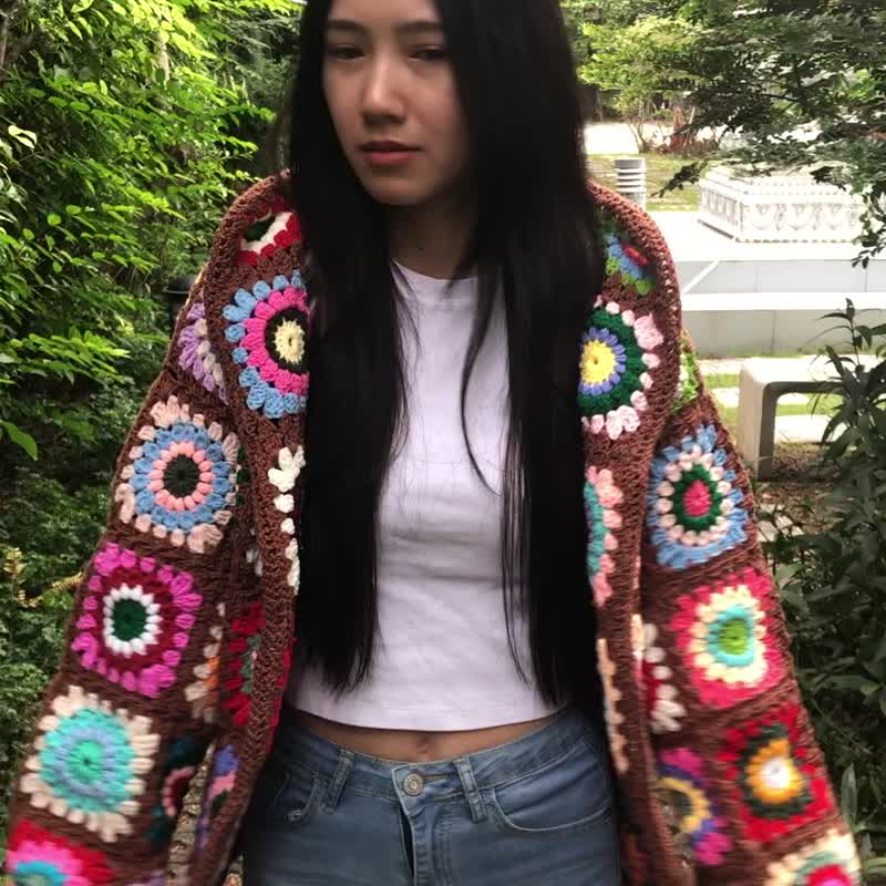 女士手工钩针祖母方格超大长袖连帽开衫 - 波西米亚风 - 女装针织衫/毛衣 - 棉．麻 咖啡色