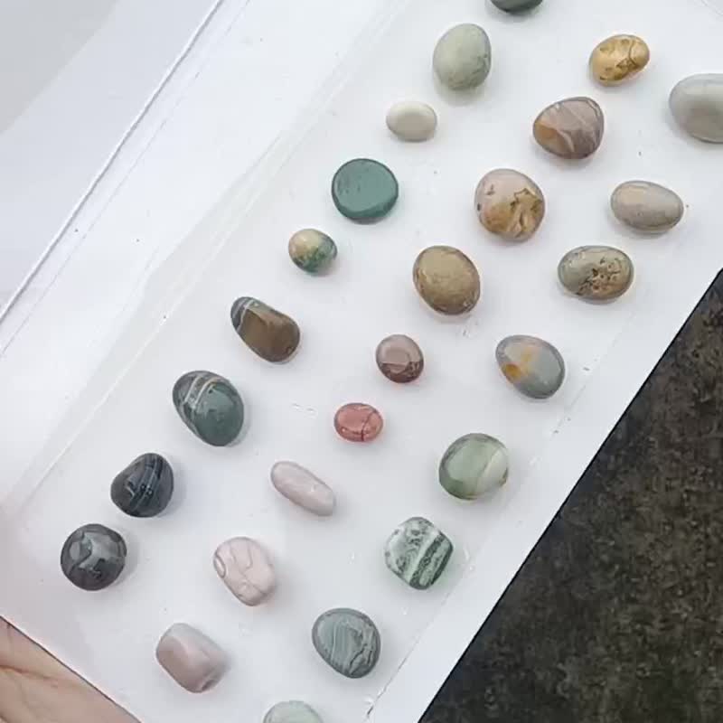 宝石系列 / 莫兰迪色天然玛瑙耳钉(浅灰土绿)一对 / 925银 - 耳环/耳夹 - 其他金属 银色