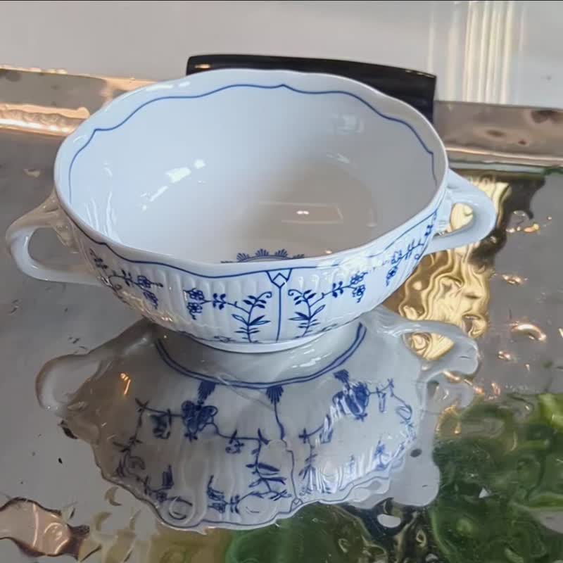 库伦洛夫古堡清新双耳汤碗 -13CM / 新婚 / 入厝礼物 / 母亲节礼盒 - 碗 - 瓷 白色