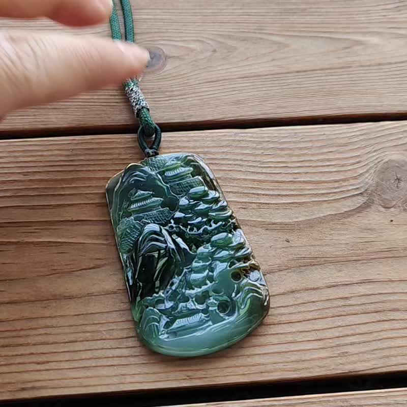 纯翠 天然翡翠 冰三彩绝美雕刻山水牌调整式绳链 靠山系列 附台证 - 项链 - 玉石 多色