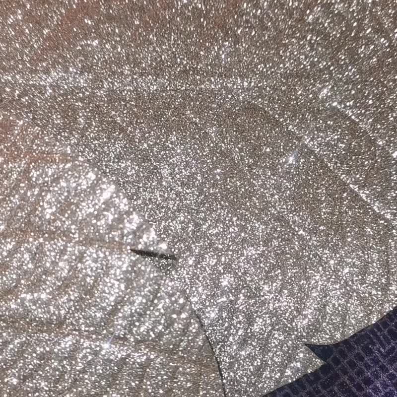 巨大的金叶。婚礼金色装饰。超大叶子。异国情调的派对。展示柜 - 植栽 - 其他材质 