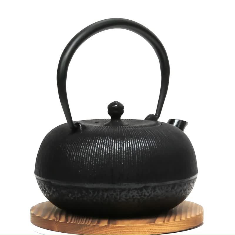 南部铁器 茶壶 平丸千筋 0.7L 黑色 日本制 - 茶具/茶杯 - 其他金属 黑色
