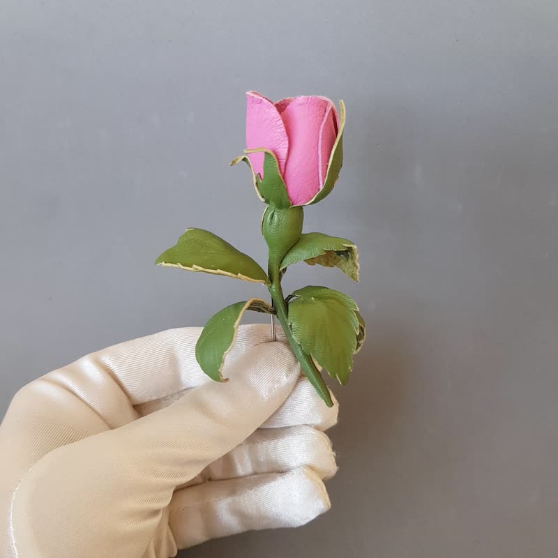 胸针 粉红玫瑰 皮革胸针 送给她 手工皮革饰品 - 胸针 - 真皮 粉红色